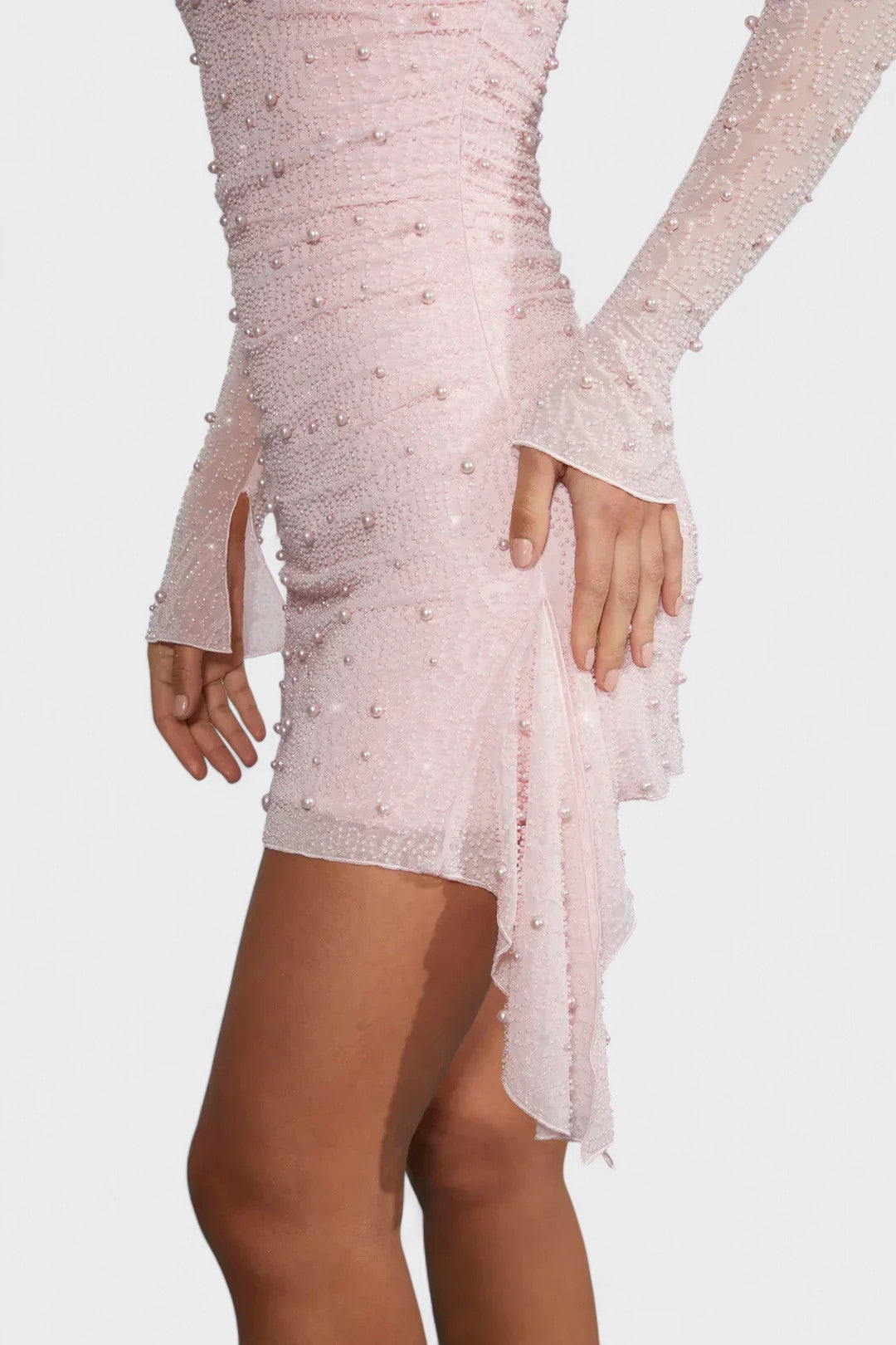 Sónia - Vestido Mini com Brilho e Decote