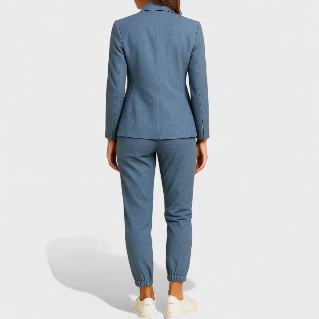 Gabriela - Conjunto Elegante com Casaco e Calças