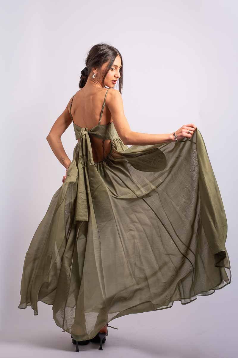 Amália Rodrigues | O Vestido Longo em Lyocell que Faz Cada Entrada uma Obra de Arte