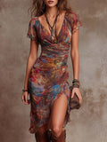 Martina | Vestido midi plissado com decote em V, estampa de arte abstrata em estilo boémio para Mulher