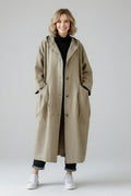 Carolina | Trench Coat Oversize Mulher com Capuz e Bolsos