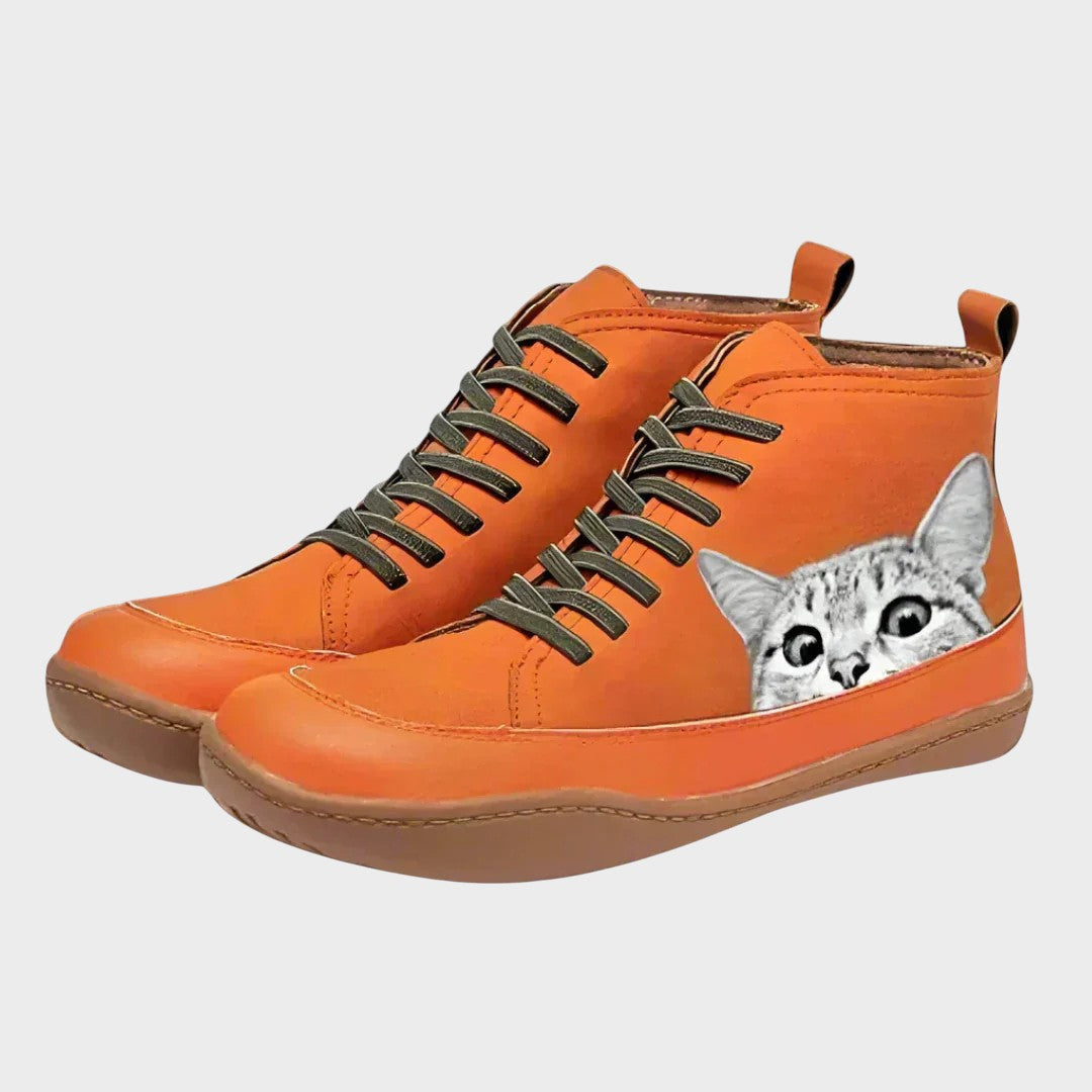 Felina | Botas de Couro com Detalhes Felinos, do 35 ao 43