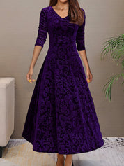 Denise | Elegante vestido de festa em veludo com decote em V