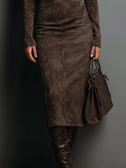 Ilaria - Vestido Midi em Suede com Gola Alta e Mangas Longas