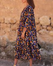 Nathalie | Vestido com decote em V e estampa retrô