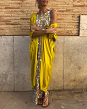 Abrielle – Vestido longo elegante com cardigan combinando