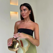 Paula - Vestido Elegante com Decote