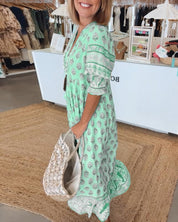 Modena™ - Vestido casual estampado com decote em V e mangas curtas