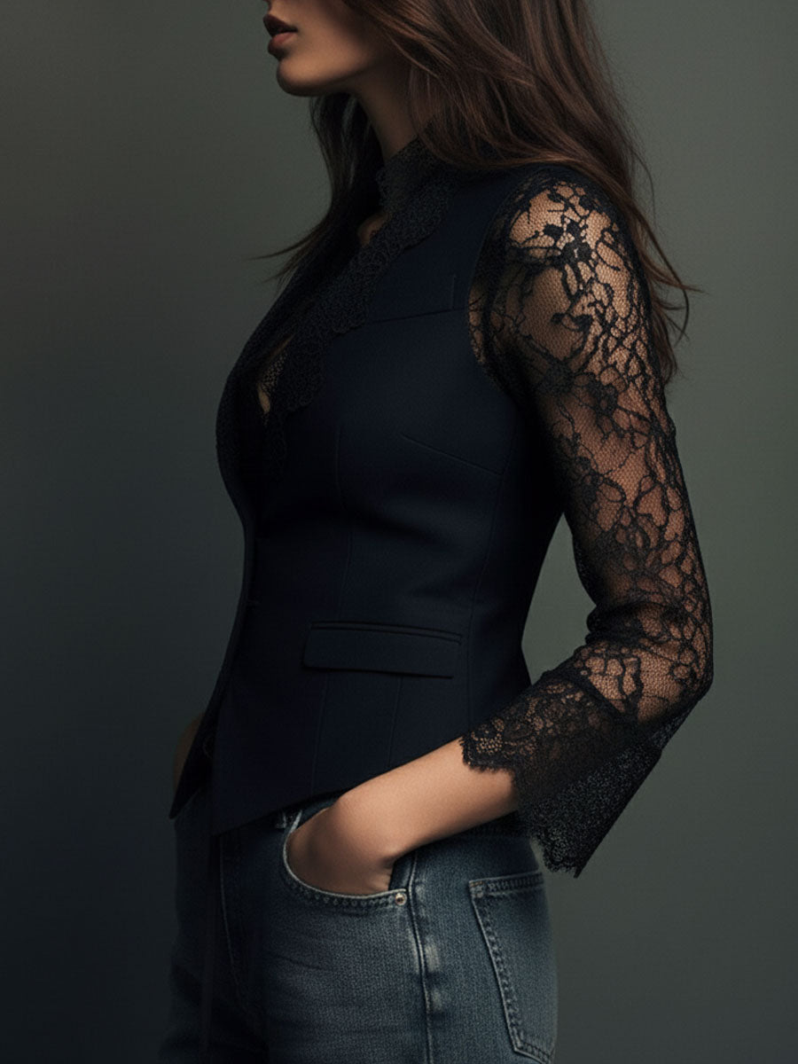 Claudia · Blazer de Mulher Preto com Renda