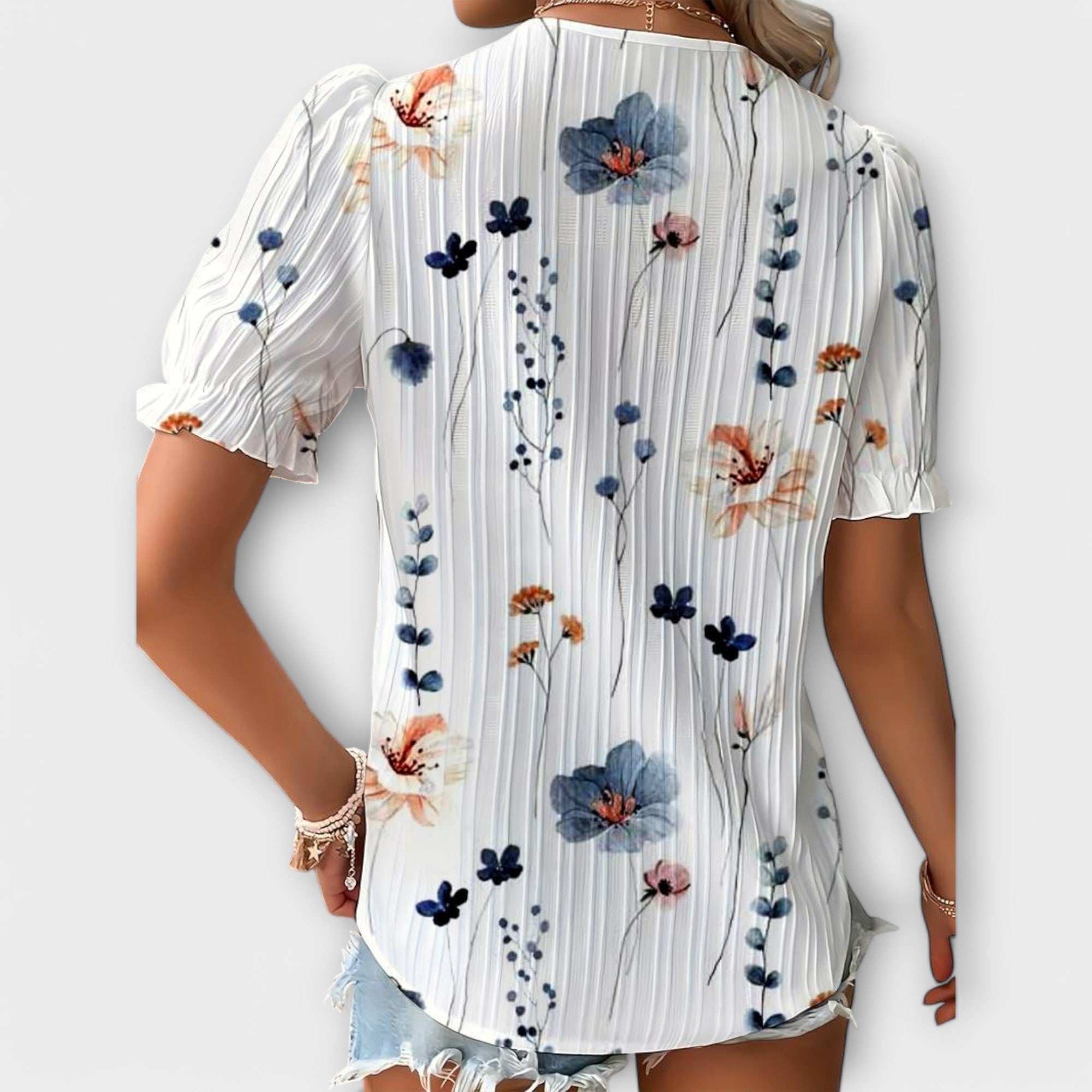 Bruna - Blusa elegante com um decote pontiagudo