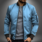 Joel – A jaqueta leve de transição para homens preocupados com o estilo