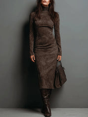Ilaria - Vestido Midi em Suede com Gola Alta e Mangas Longas