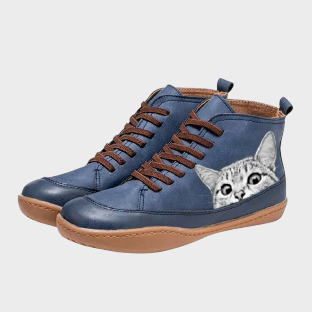 Felina | Botas de Couro com Detalhes Felinos, do 35 ao 43