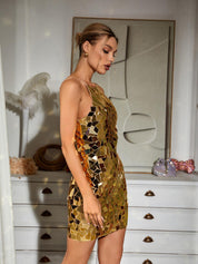 Vestido Curto April Bordado em Dourado ou Cinza