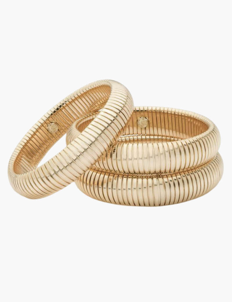 Aureia-RibBracelet-06_3fd116d4-4b8f-46d6-a408-2f7faa778de1.jpg