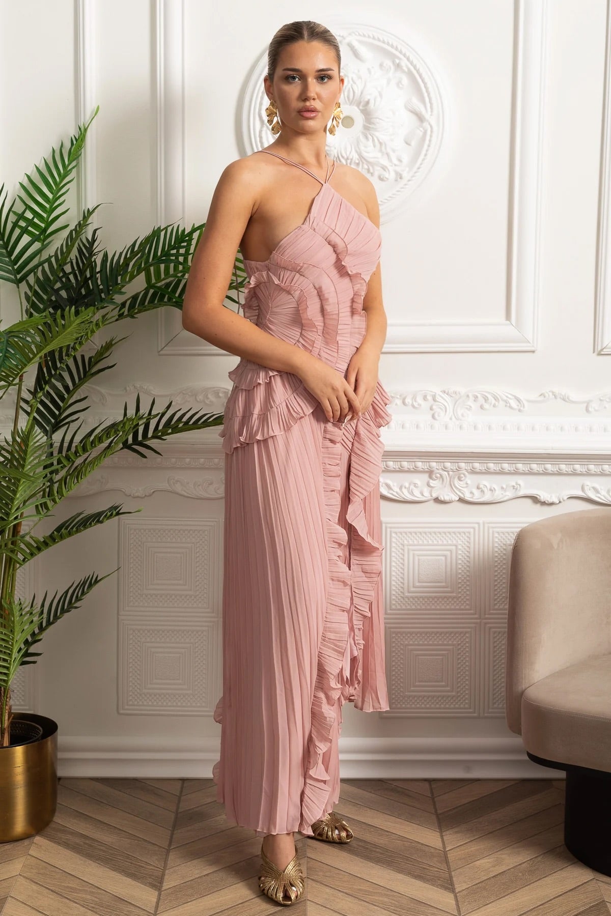 Filipa | Vestido Midi Plissado Halter com Babados em Cascata — Rosa