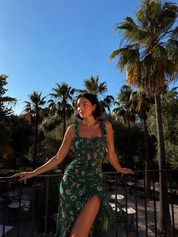 Vestido Longo Boho Retro com Mangas de Folho e Fenda Alta