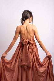 Amália Rodrigues | O Vestido Longo em Lyocell que Faz Cada Entrada uma Obra de Arte