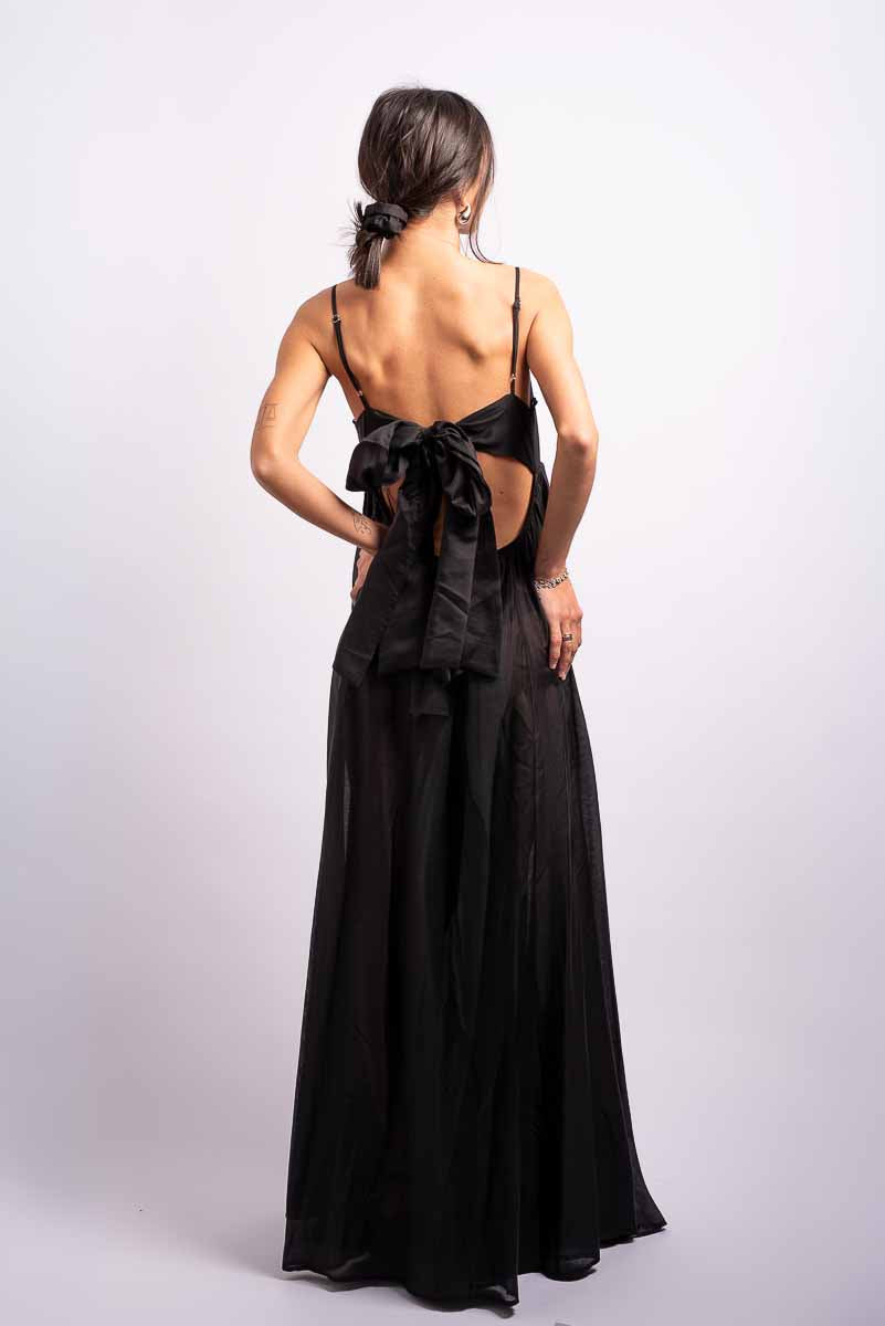 Amália Rodrigues | O Vestido Longo em Lyocell que Faz Cada Entrada uma Obra de Arte