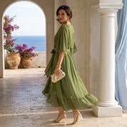 Florbela Espanca | O Vestido de Chiffon com Decote em V que Celebra a Tua Feminilidad