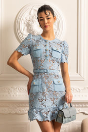 Leonor | Vestido Midi Floral Bordado com Mangas Curtas — Azul