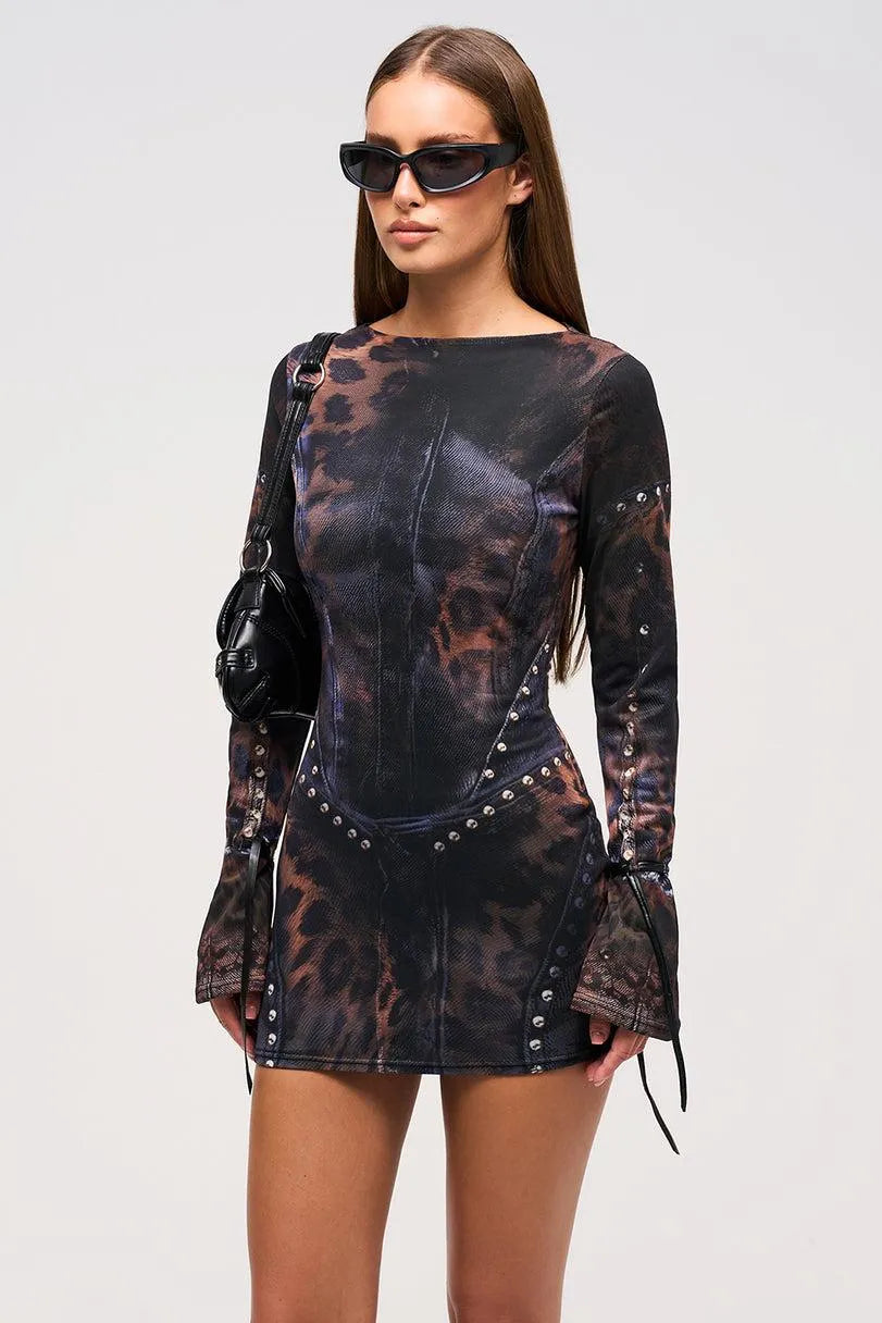 Chiara – Mini vestido em rede com estampa de leopardo