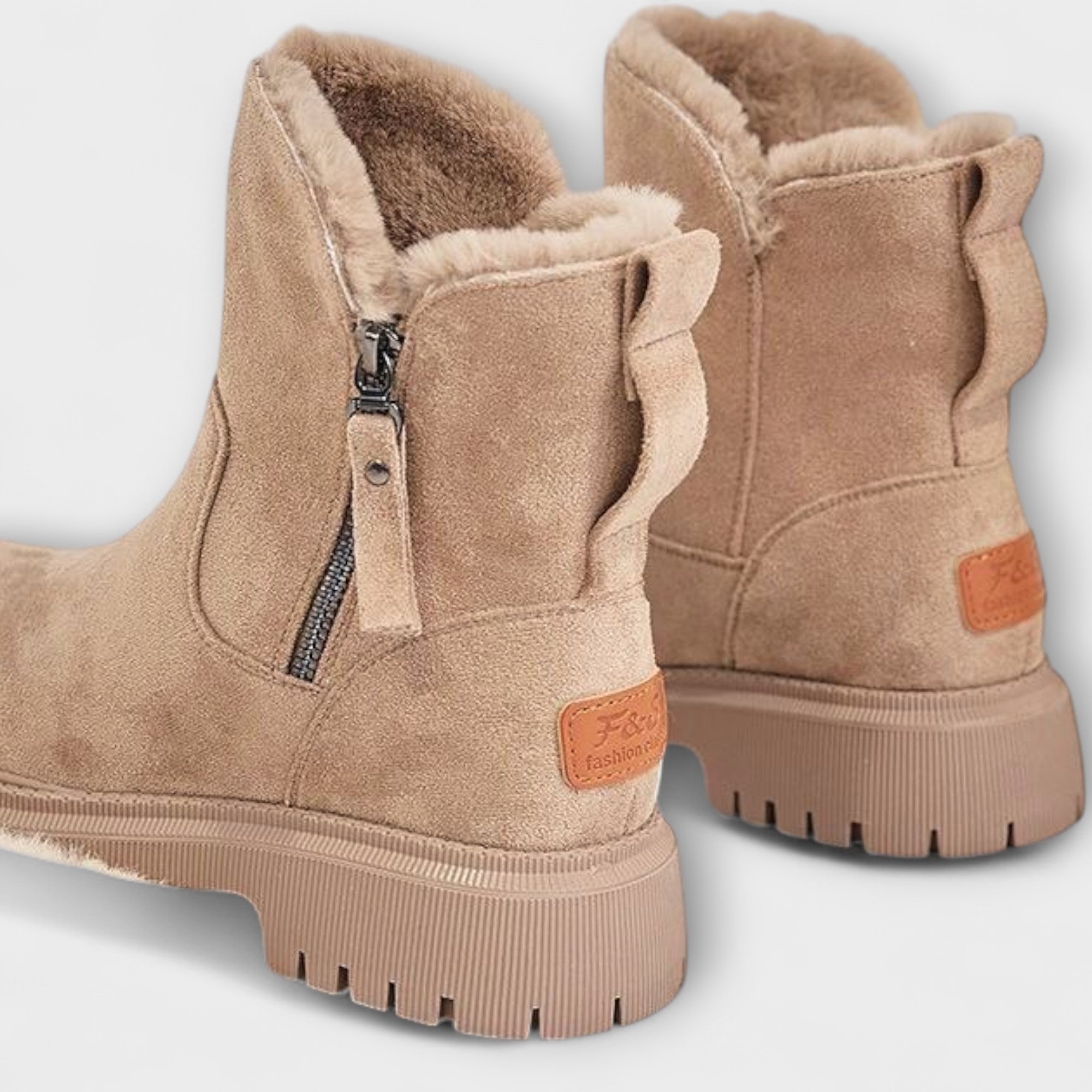 Daniela | Botas de Luxo e Conforto em Bege e Preto, do 35 ao 42
