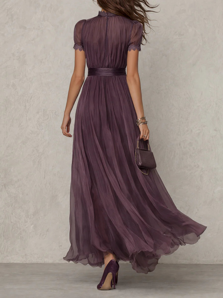 Florbela | Vestido Maxi em Chiffon Roxo com Renda e Decote Gota Vintage