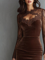 SOFIE | Robe Mini Velours Castanho com Renda Elegante