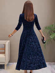 Denise | Elegante vestido de festa em veludo com decote em V