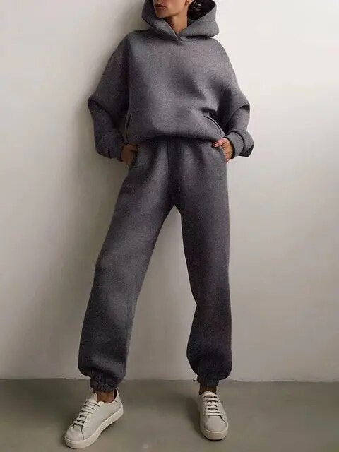 Adriana | Conjunto Hoodie e Calças de Treino Mulher Oversize