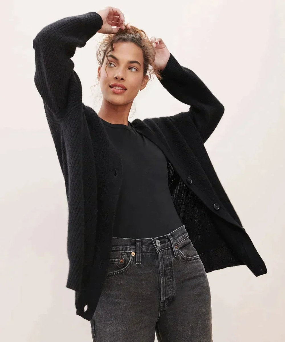 Alexandr | Casaco de Malha Oversized Mulher Decote V Botões