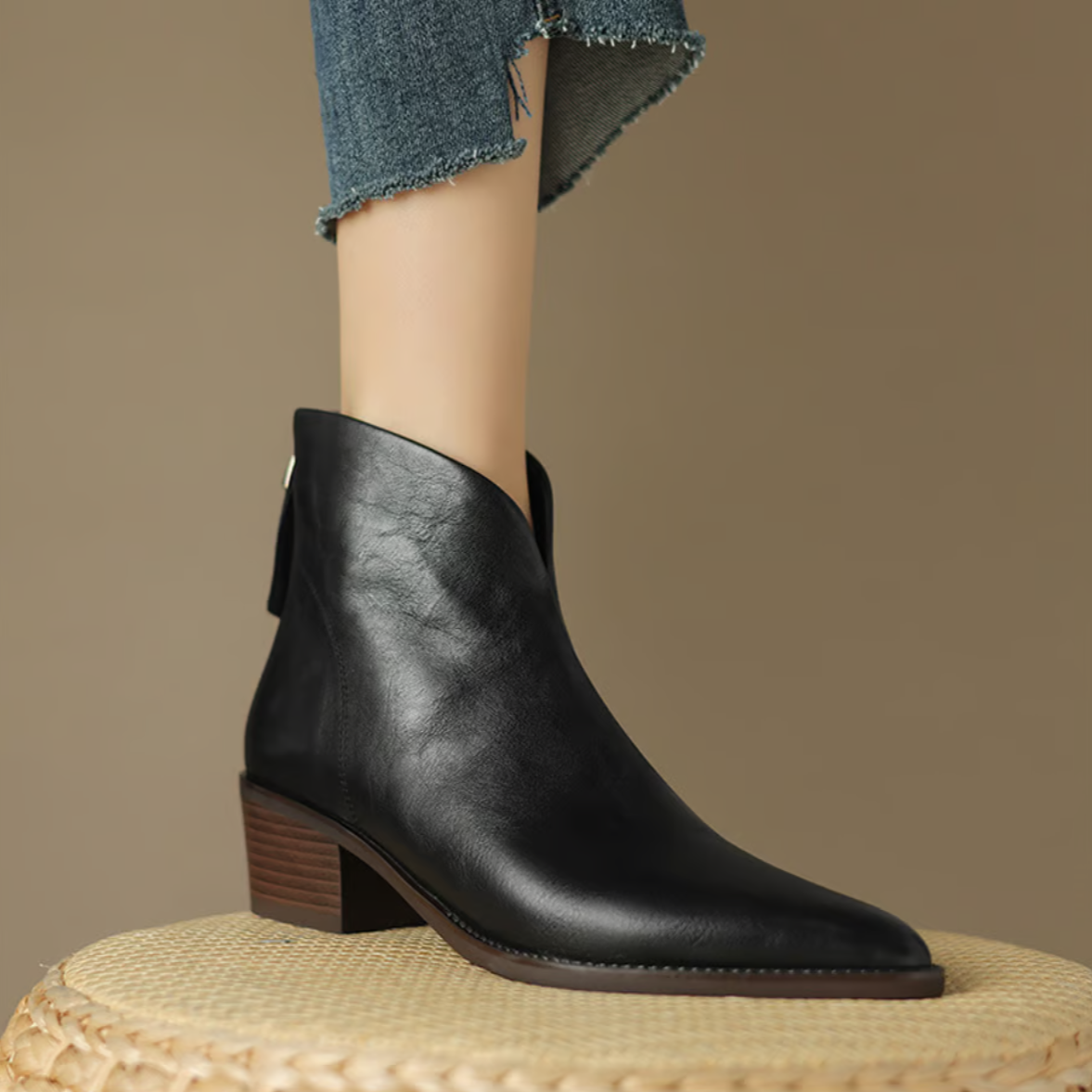 ana-botins-de-pele-mulher-bico-fino-salto-baixo-8.png