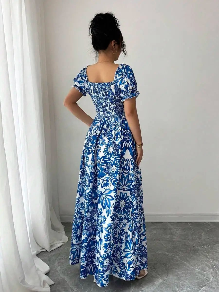 Inês | Vestido Longo Floral com Decote Quadrado e Mangas Bufantes