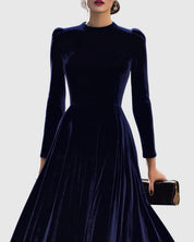 Beatriz | Vestido Veludo Midi Manga Comprida Mulher Gola Redonda