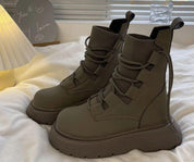 Inês | Botas Militares Mulher Plataforma com Atacadores e Fivelas