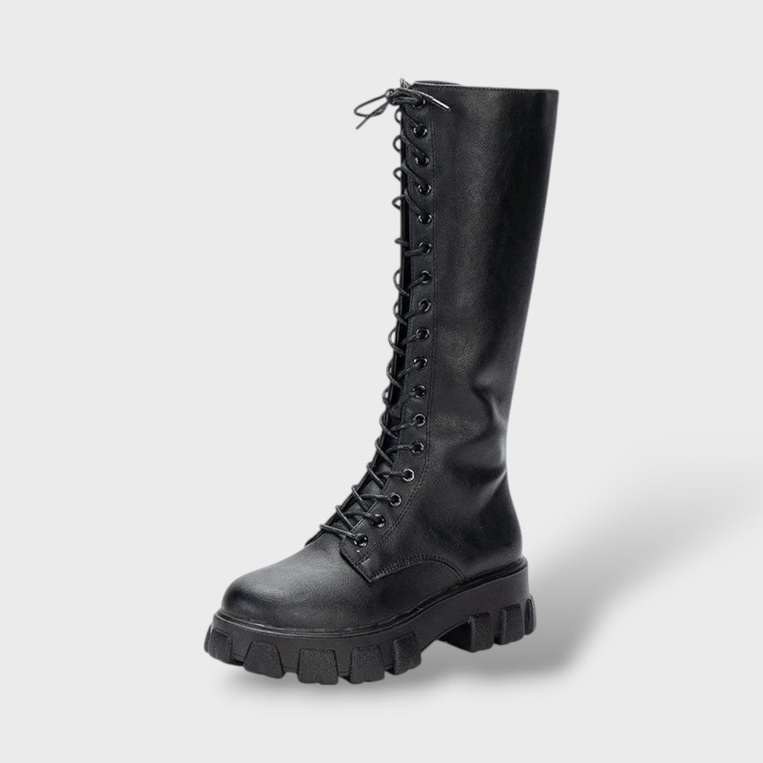 cristina-botas-de-pele-cano-alto-mulher-com-atacadores-plataforma-2.jpg