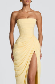SKY - Elegância escultural que define a tua figura para Mulher