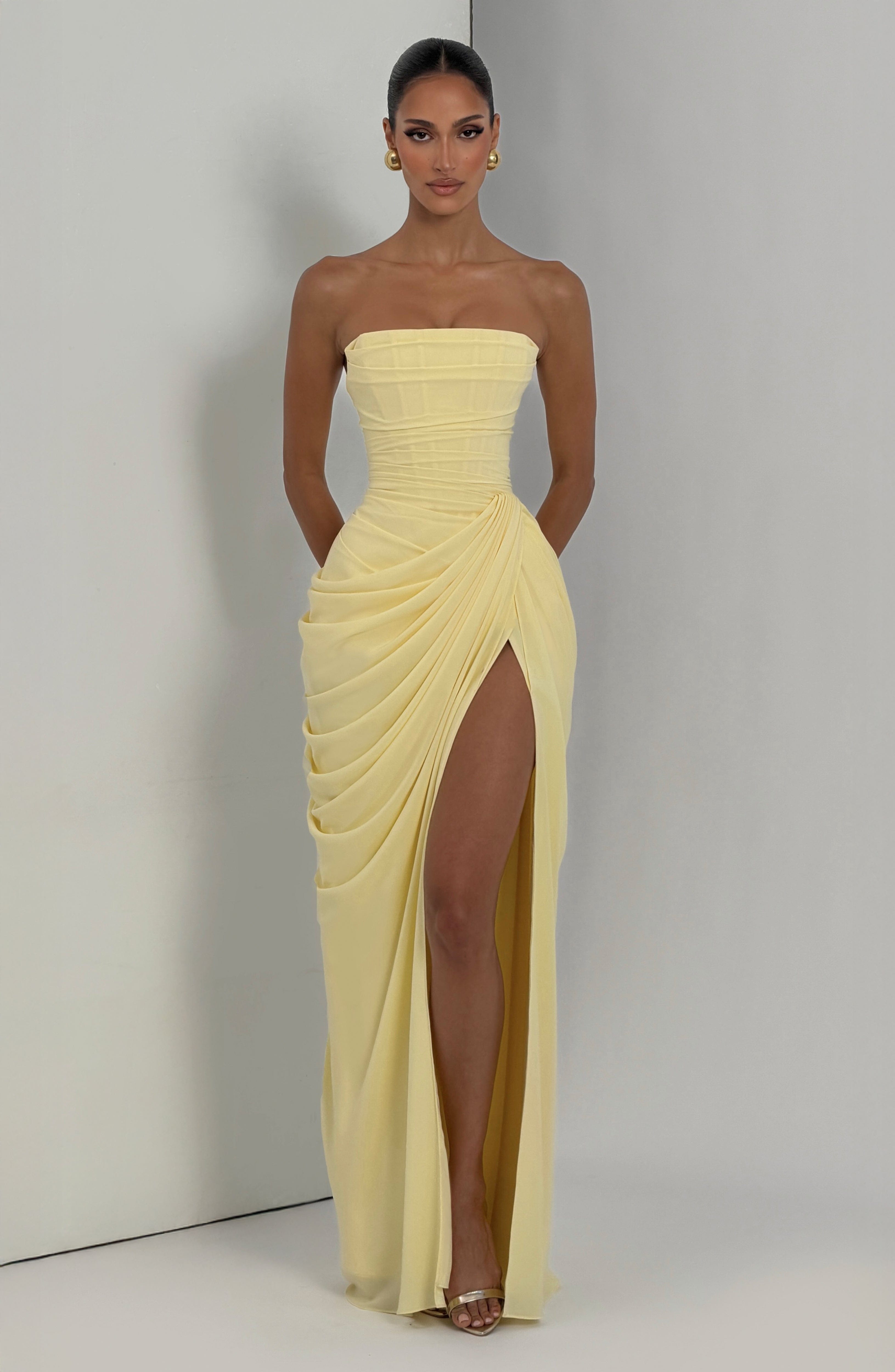 SKY - Elegância escultural que define a tua figura para Mulher