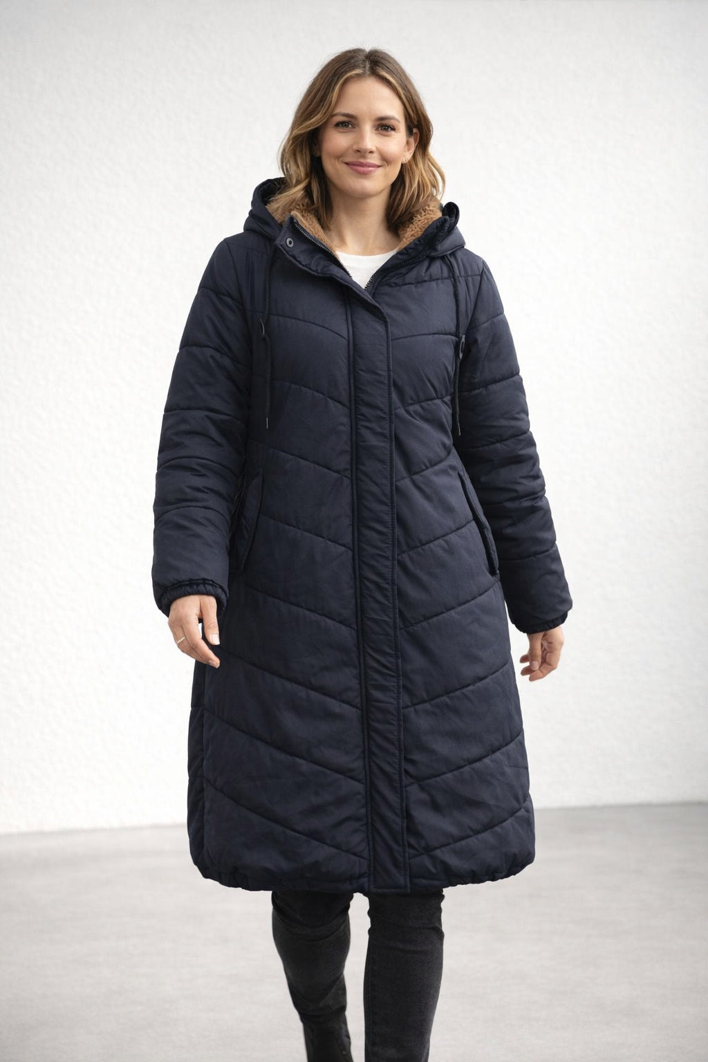 Diana | Casaco Acolchoado Comprido Mulher com Capuz Forro Fleece