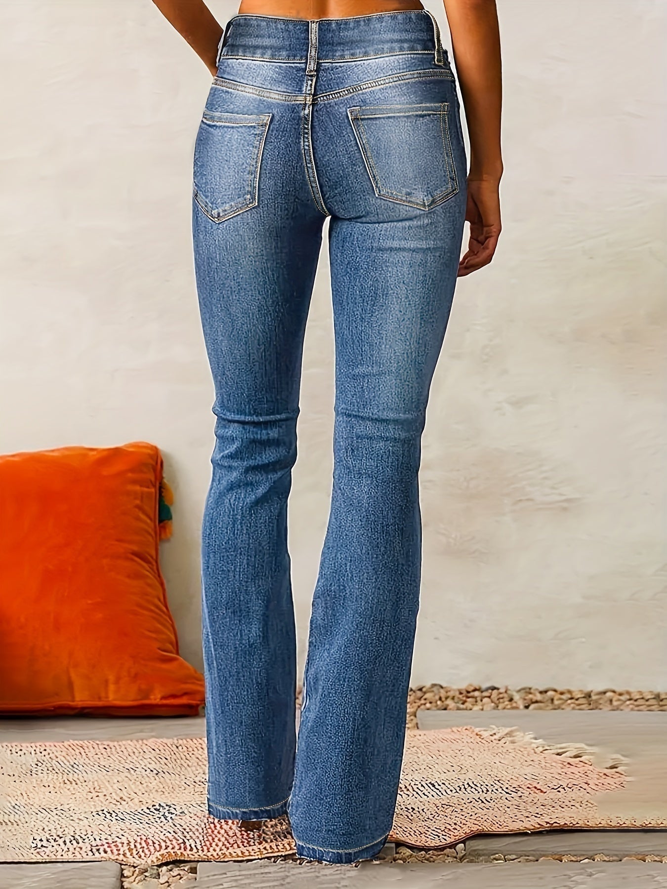 Diana | Jeans Cintura Alta Mulher Perna Boca de Sino