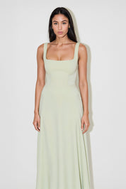 NOMI™ | Vestido midi com decote quadrado