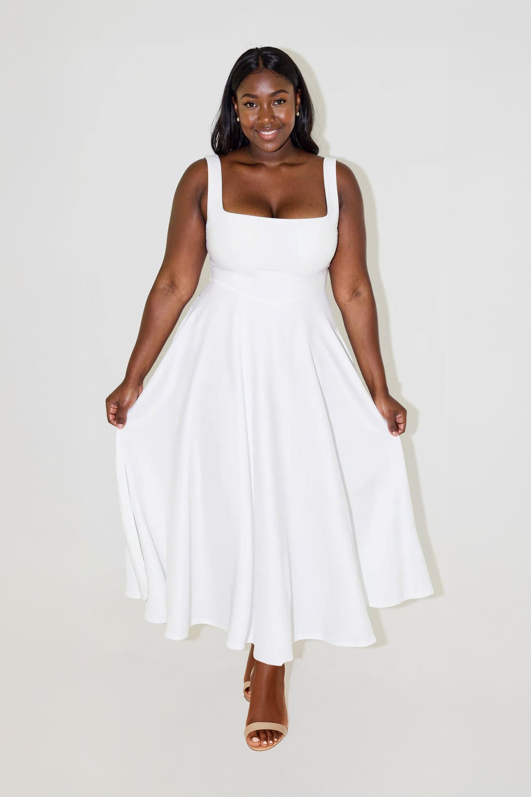 NOMI™ | Vestido midi com decote quadrado