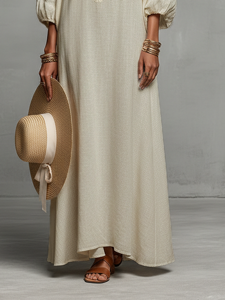 Constança | Vestido Maxi com Ombros de Fora e Bordado Delicado