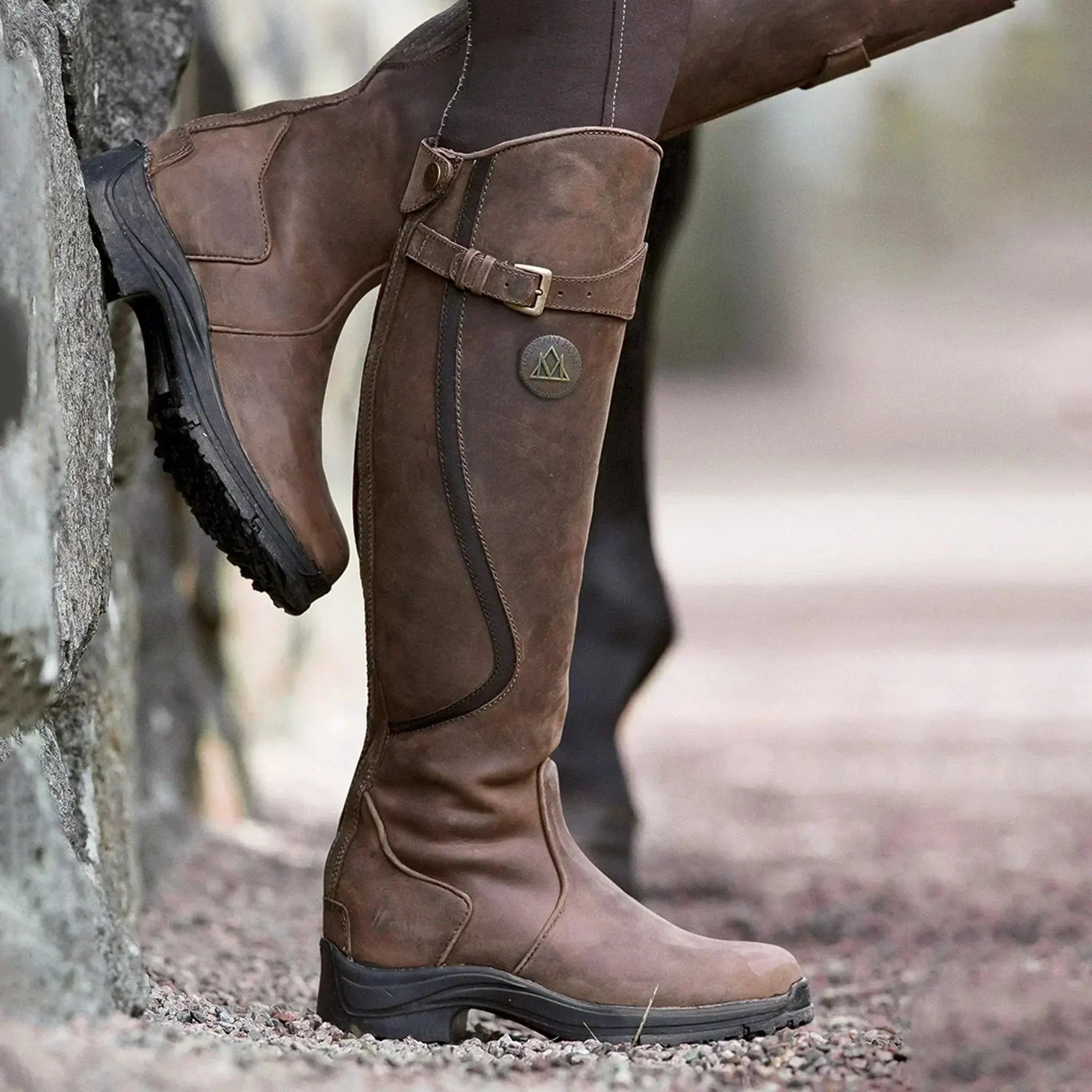 filipa-botas-inverno-mulher-couro-cano-alto-com-fivela-1.jpg