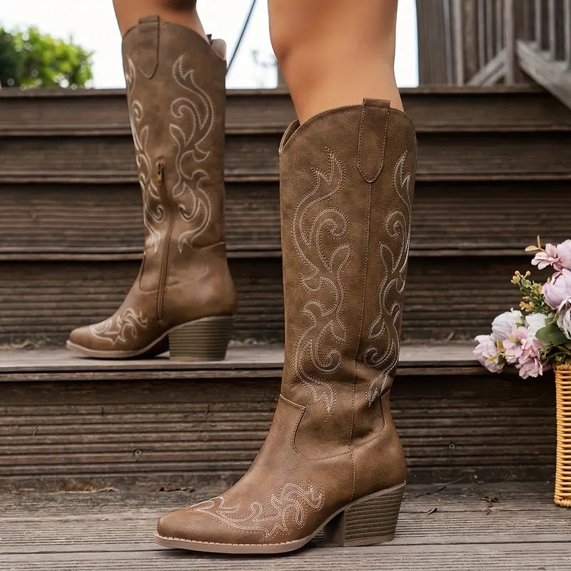 joana-cowboy-boots-bordadas-mulher-cano-alto-salto-bloco-1.jpg