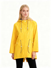 Laura | Capa de Chuva Impermeável Mulher com Capuz Cintura Ajustável