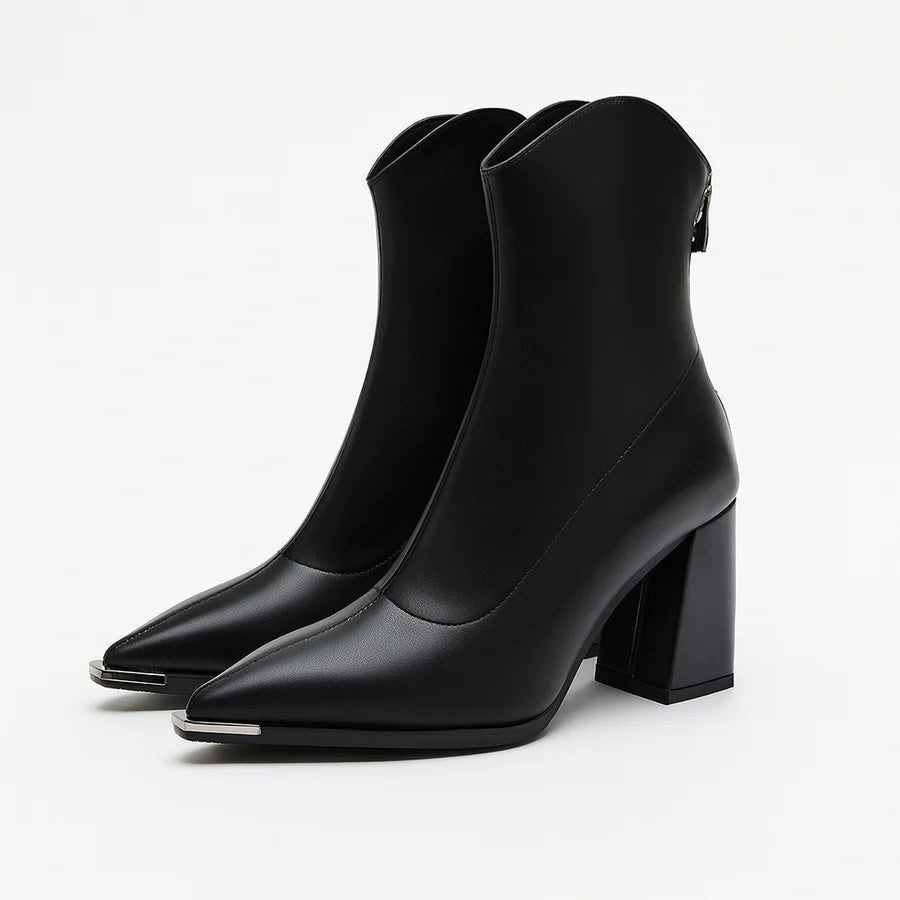Leonor | Chelsea Boots de Couro Mulher Salto Bloco Bico Metálico