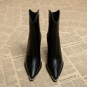 Leonor | Chelsea Boots de Couro Mulher Salto Bloco Bico Metálico