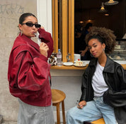 Liliana | Casaco Bomber de Couro Sintético Mulher Oversized Costuras Contraste